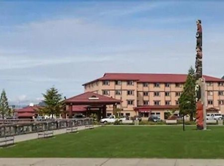 Totem Square Hotel And Marina Sitka Bagian luar foto